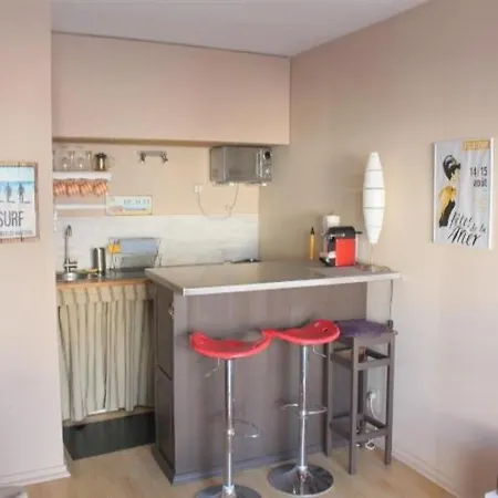 Appartement Centre, T1 Bis, Proche De La Plage